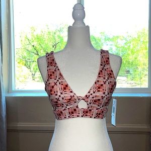 L Space Twisted Sports Bra 🔥